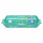 Pak van 80 Pampers Fresh Clean babydoekjes met plantaardige vezels, 0% alcohol, dermatologisch getest, voor handen en gezicht.